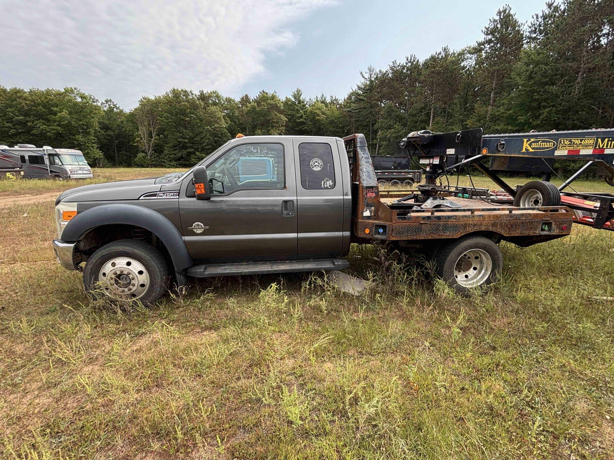 2015 FORD F450 - Image 3